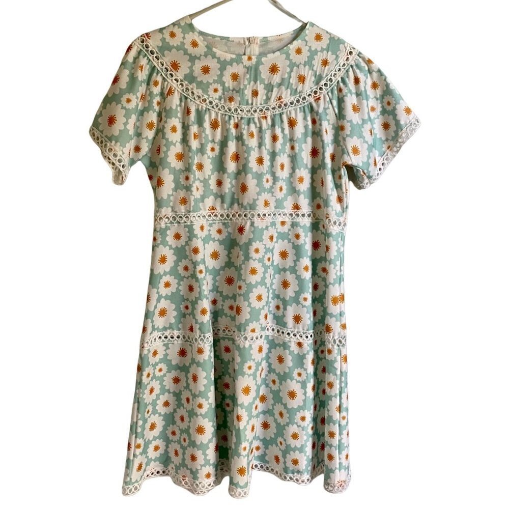 Daisy Floral Print Short Sleeve Lace Detail Dress Medium - Picture 3 of 7